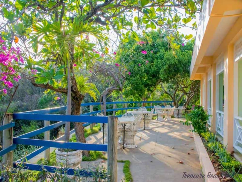 Treasure Beach Hotel Εξωτερικό φωτογραφία
